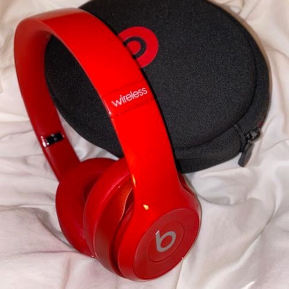 BEATS SOLO2 WIRELESS HEADPHONES - Picture 5 of 5